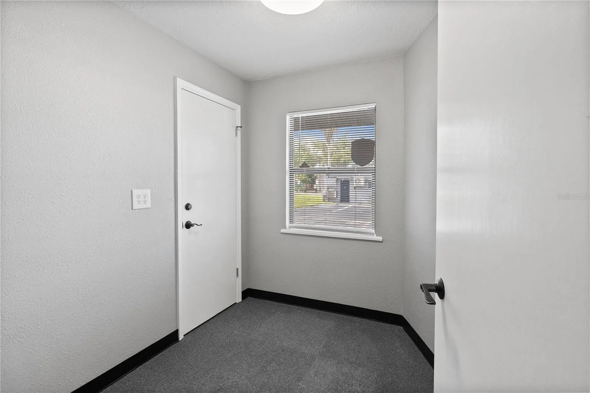 684 W Montrose Street Clermont FL 34711