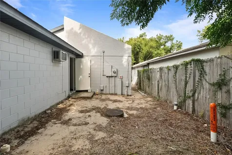 684 W Montrose Street Clermont FL 34711