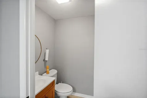 684 W Montrose Street Clermont FL 34711