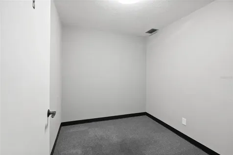 684 W Montrose Street Clermont FL 34711