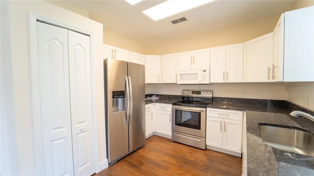 2264 Hillshire Drive Orlando FL 32828