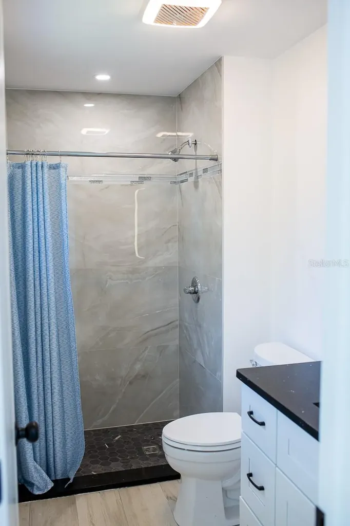1851 Oak Street Clearwater FL 33760