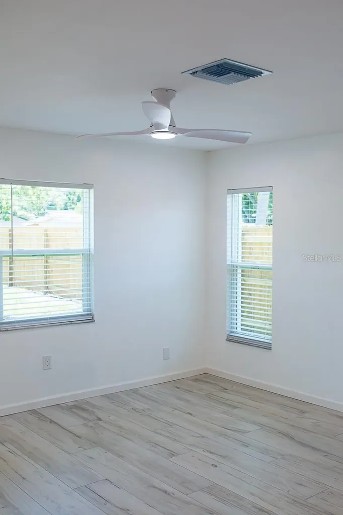 1851 Oak Street Clearwater FL 33760