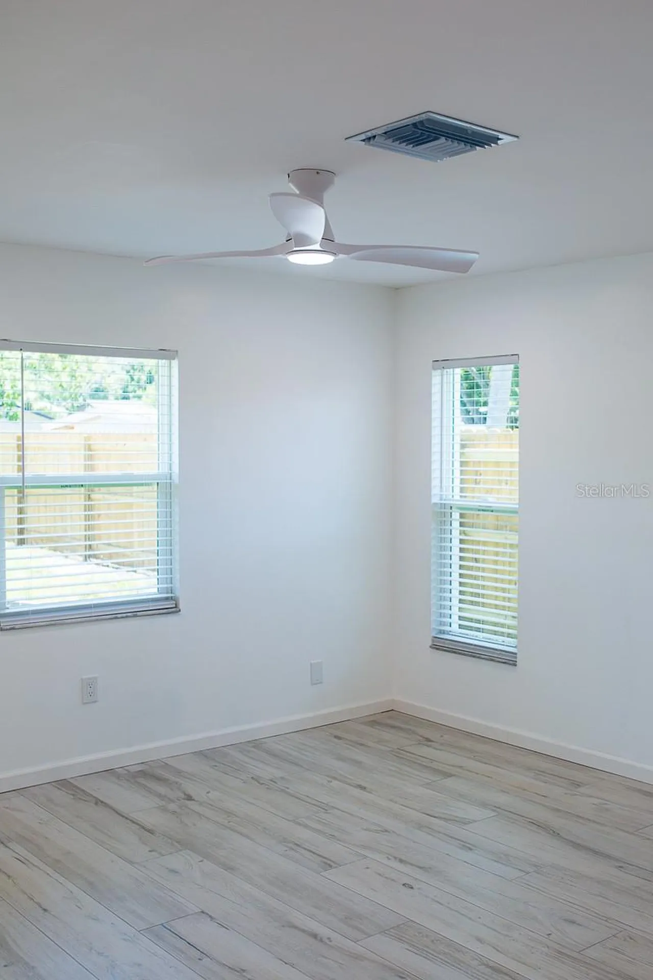 1851 Oak Street Clearwater FL 33760