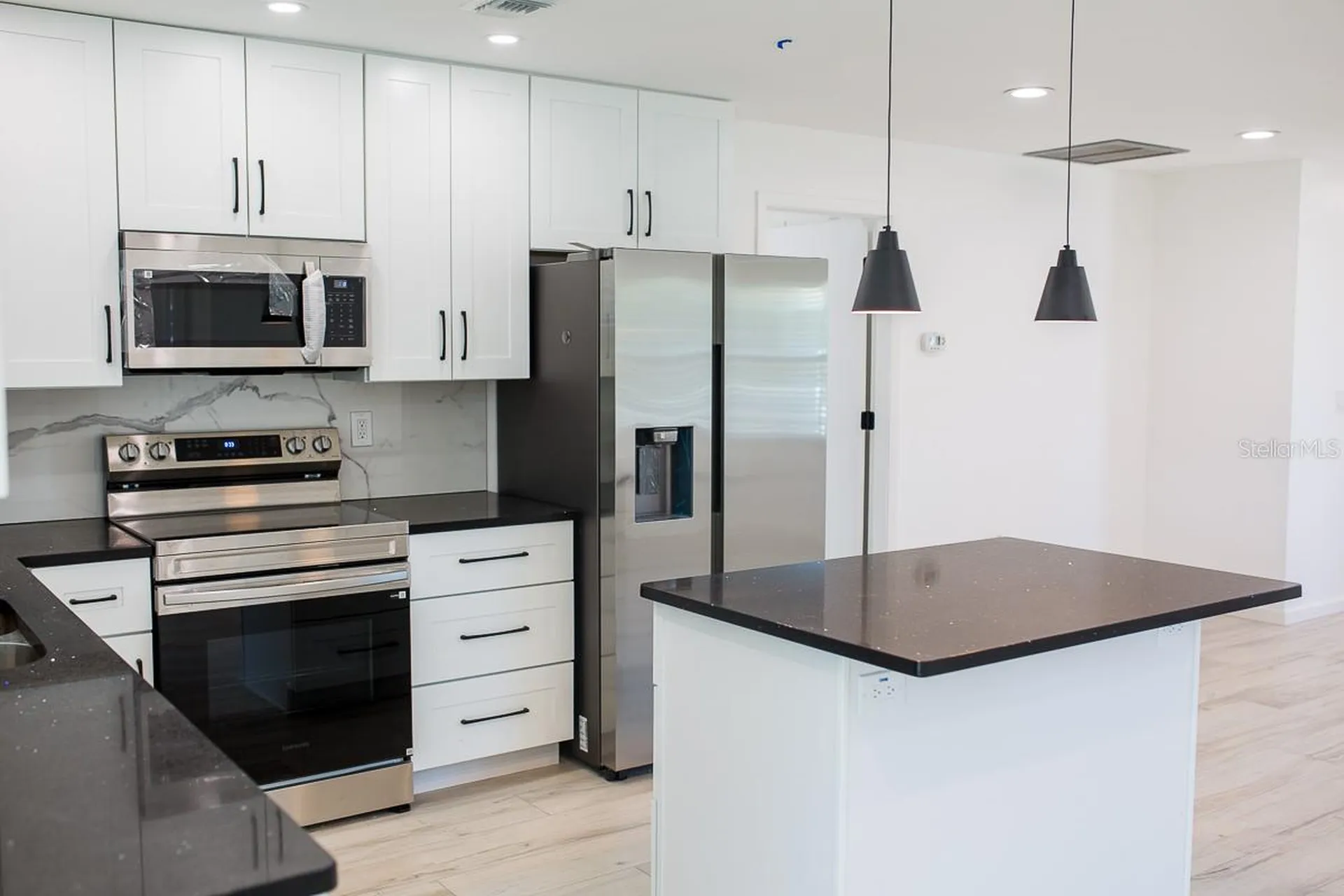 1851 Oak Street Clearwater FL 33760