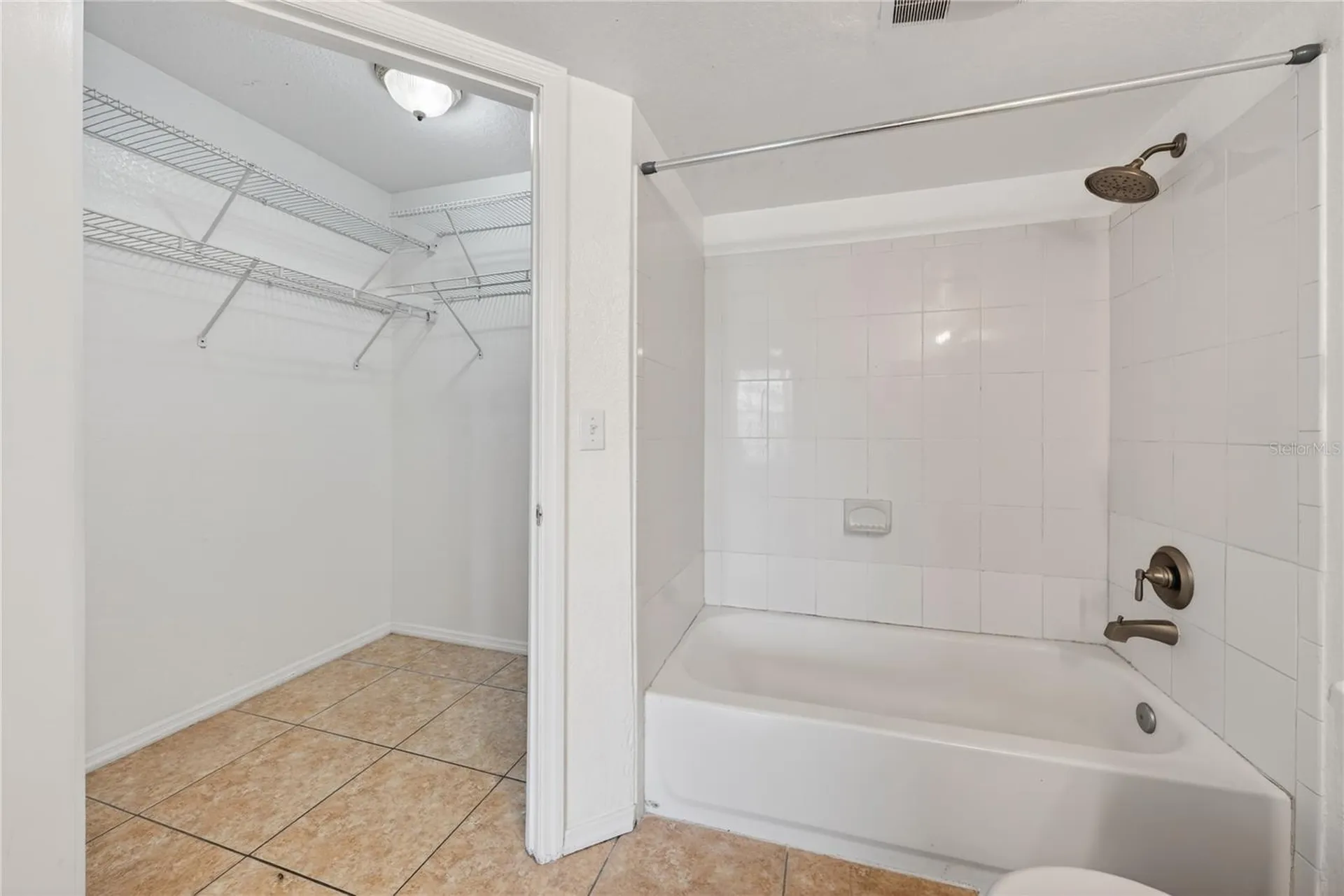 4103 Tropical Isle Boulevard Kissimmee FL 34741
