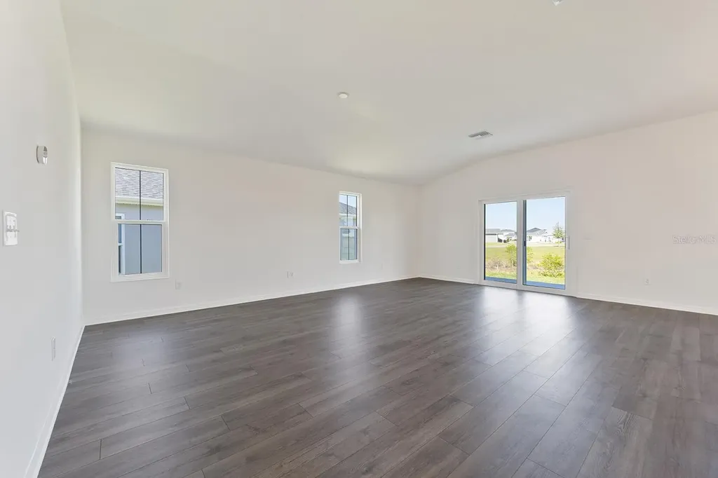 2421 Hobkirk Loop Middleton FL 34762