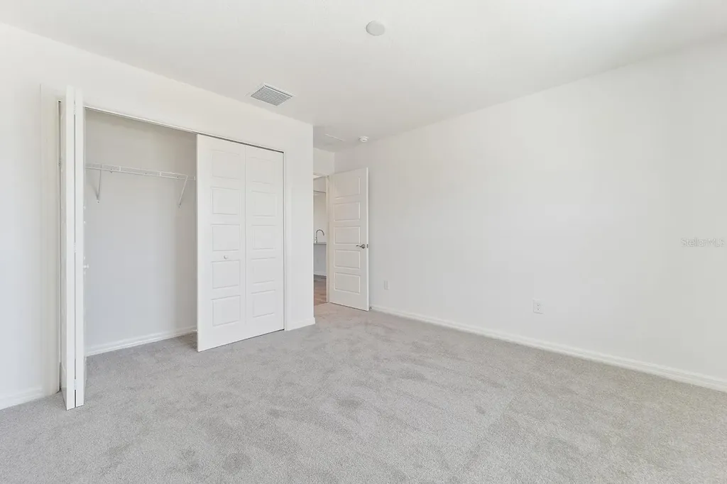 2421 Hobkirk Loop Middleton FL 34762