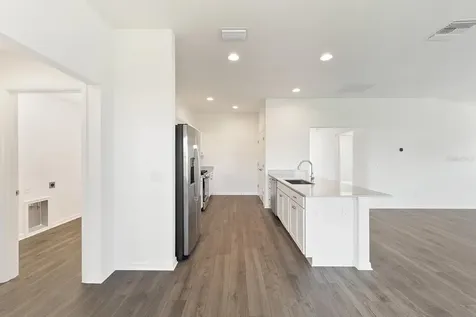 2421 Hobkirk Loop Middleton FL 34762