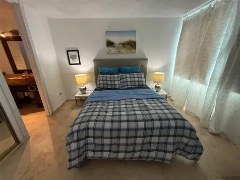 6300 Isla Verde Isla Verde Carolina PR 00979
