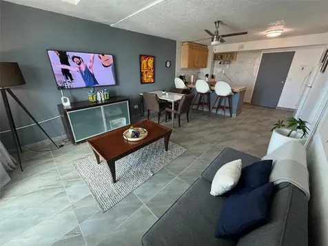 6300 Isla Verde Isla Verde Carolina PR 00979