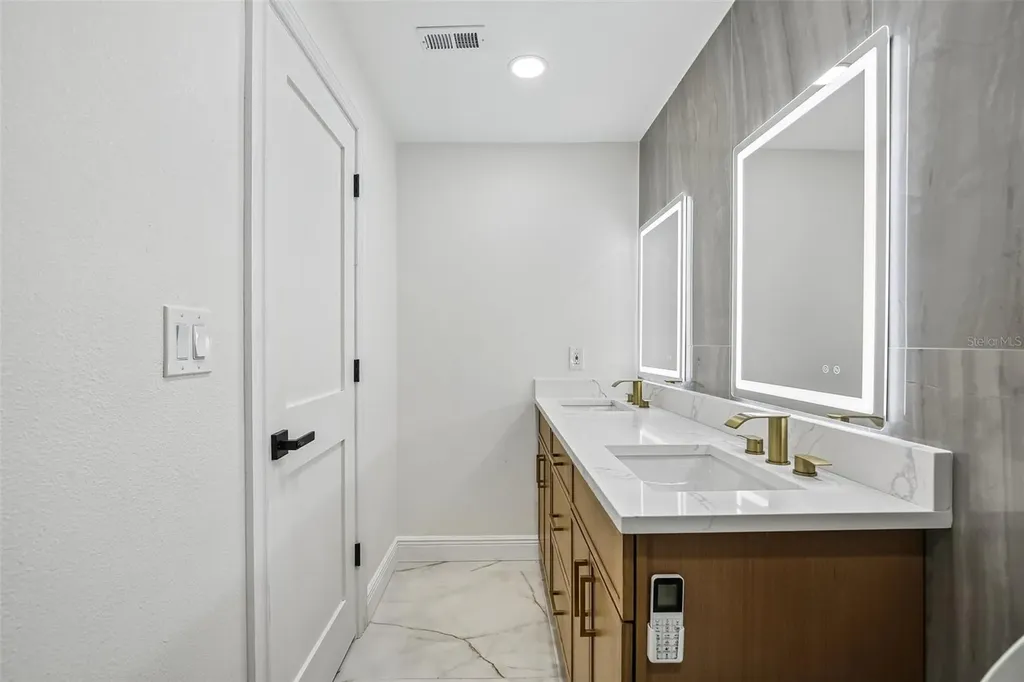 2230 Albright Drive Clearwater FL 33765