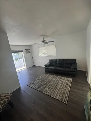 820 Pineland Avenue Venice FL 34285