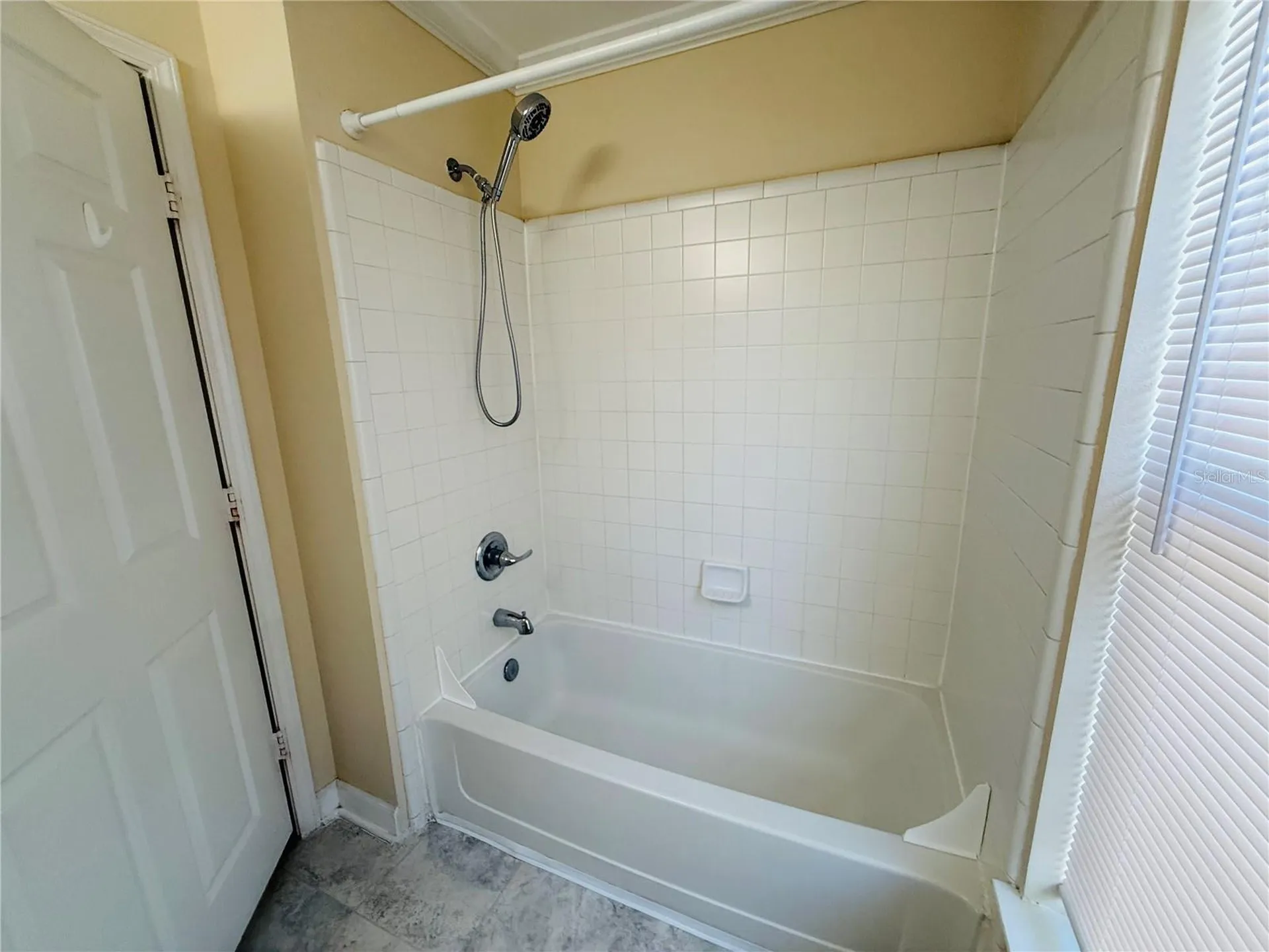 18557 Bridle Club Drive Tampa FL 33647