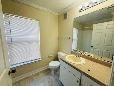 18557 Bridle Club Drive Tampa FL 33647