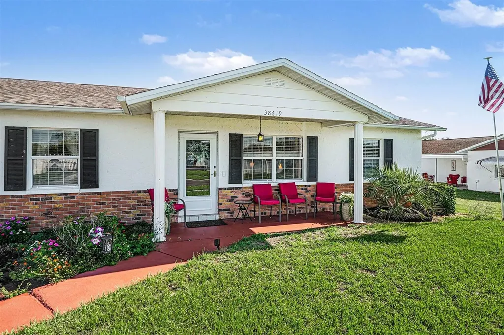 38619 Trellis Avenue Zephyrhills FL 33540