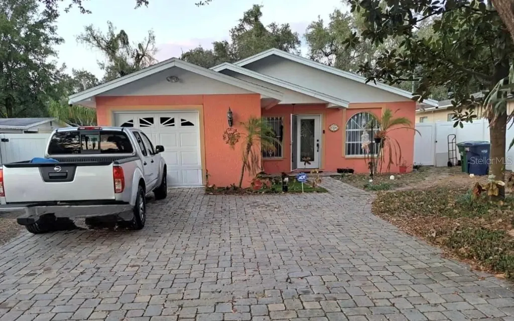 1405 W Rambla Street Tampa FL 33612