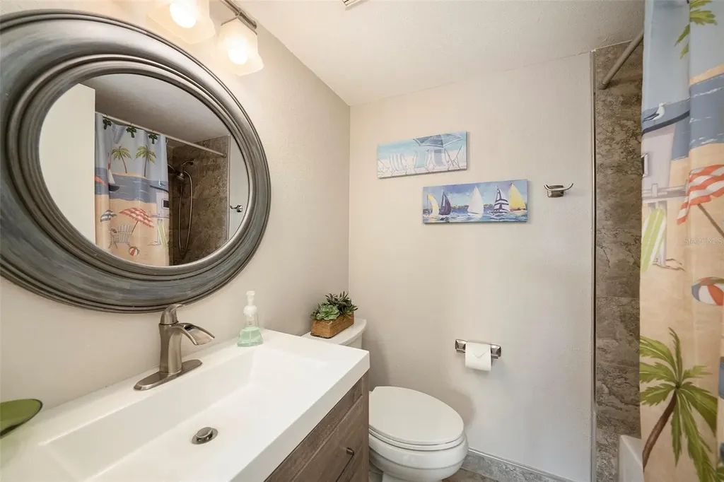 124 W Cypress Court Oldsmar FL 34677