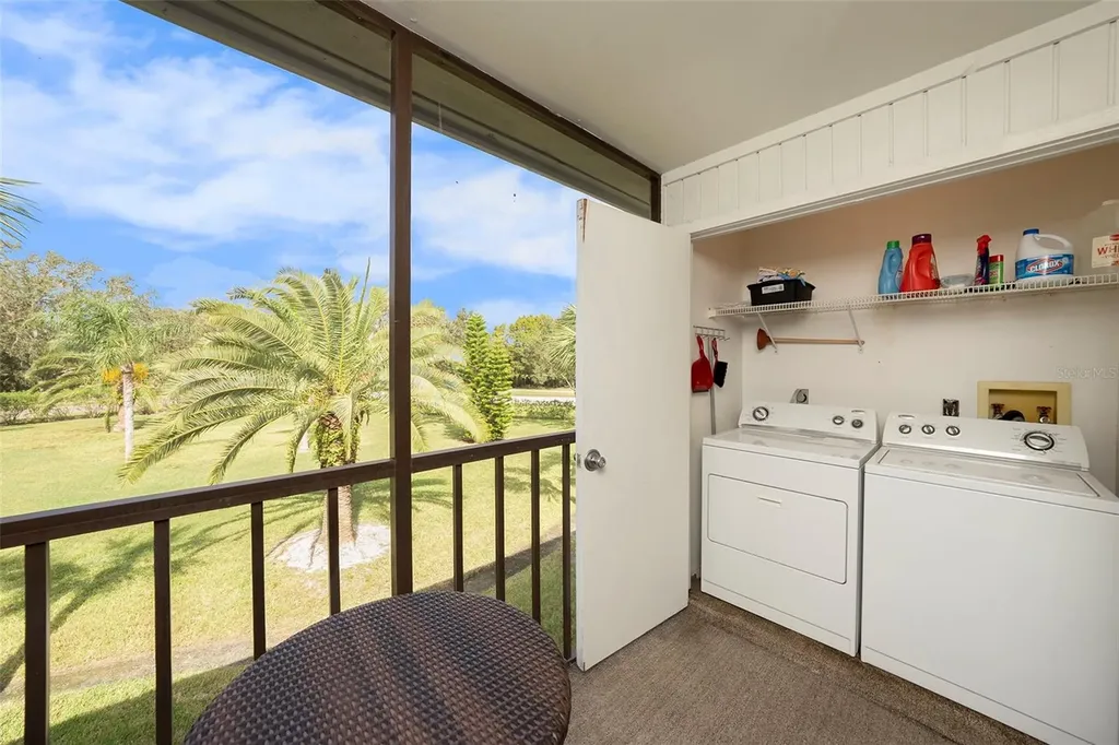 124 W Cypress Court Oldsmar FL 34677