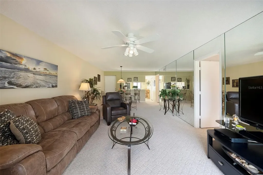 124 W Cypress Court Oldsmar FL 34677