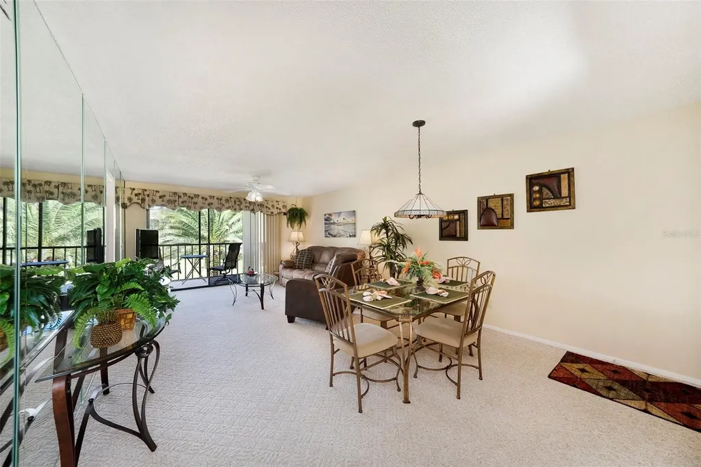 124 W Cypress Court Oldsmar FL 34677