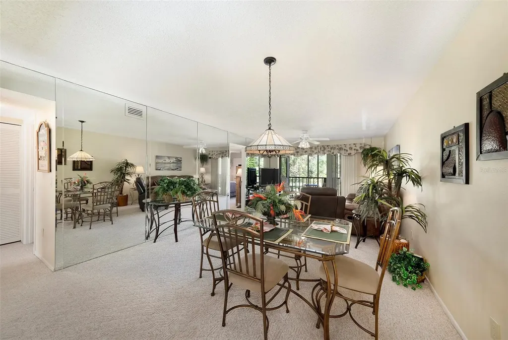 124 W Cypress Court Oldsmar FL 34677