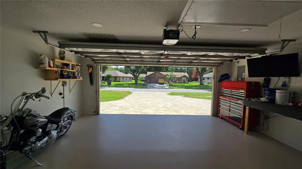 6441 Silver Oaks Drive Zephyrhills FL 33542