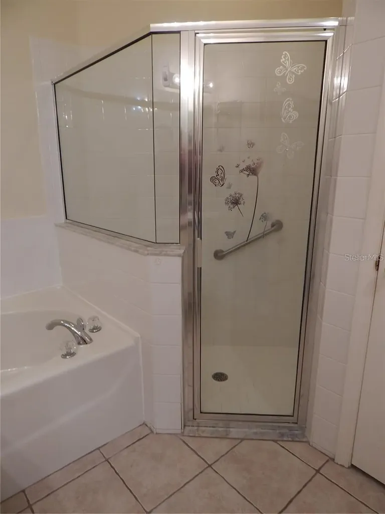 5925 Sandhill Ridge Drive Lithia FL 33547