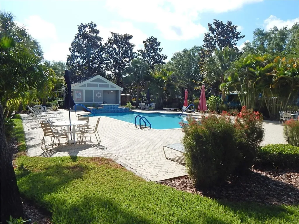5925 Sandhill Ridge Drive Lithia FL 33547