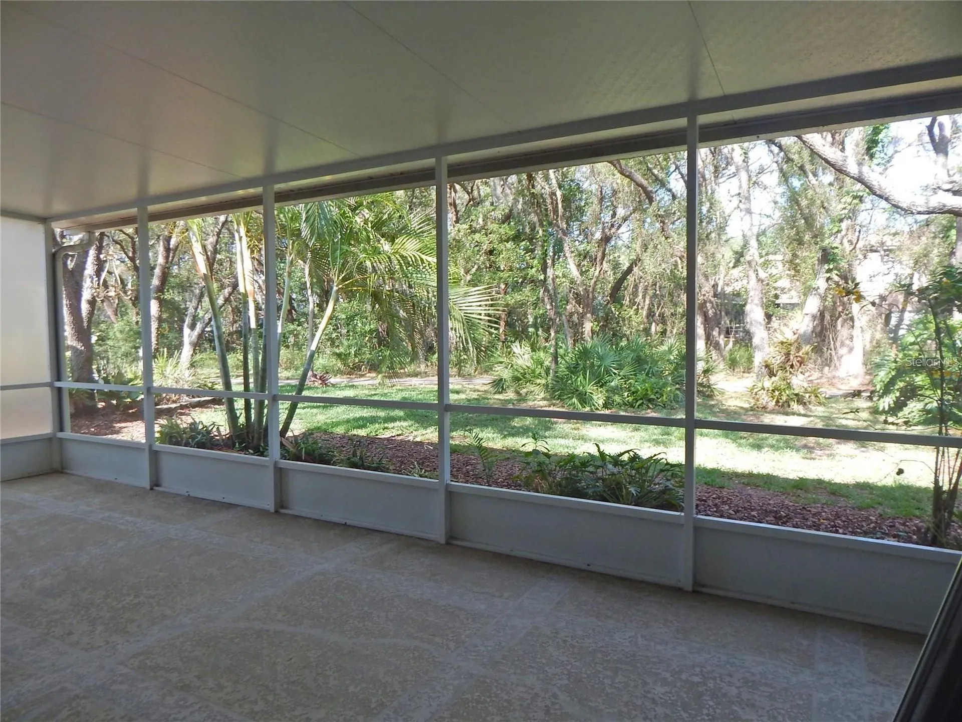 5925 Sandhill Ridge Drive Lithia FL 33547