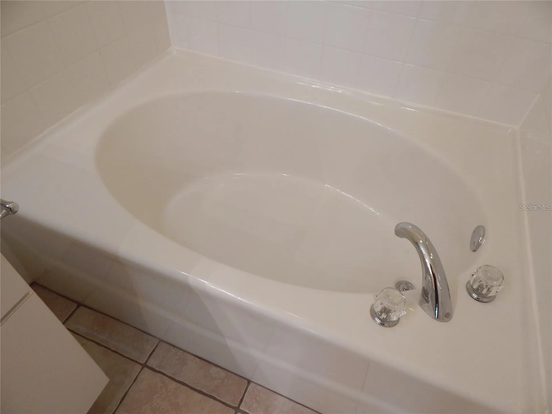 5925 Sandhill Ridge Drive Lithia FL 33547