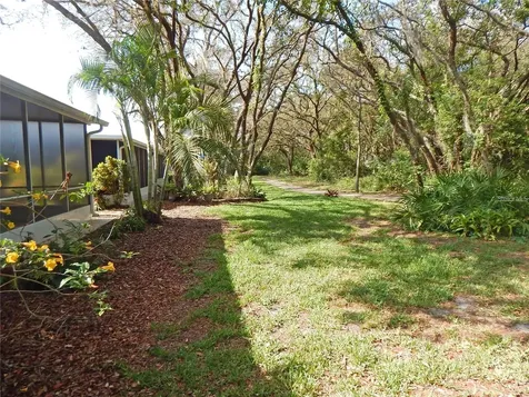 5925 Sandhill Ridge Drive Lithia FL 33547