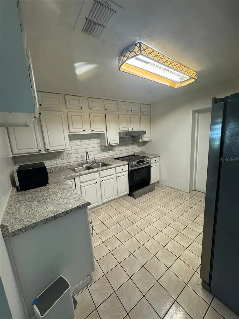 408 Pinewood Avenue Nokomis FL 34275