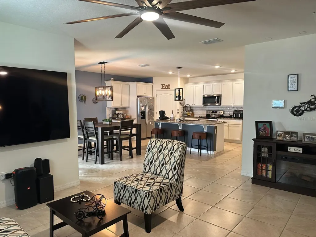 649 Comstock Drive Deltona FL 32738