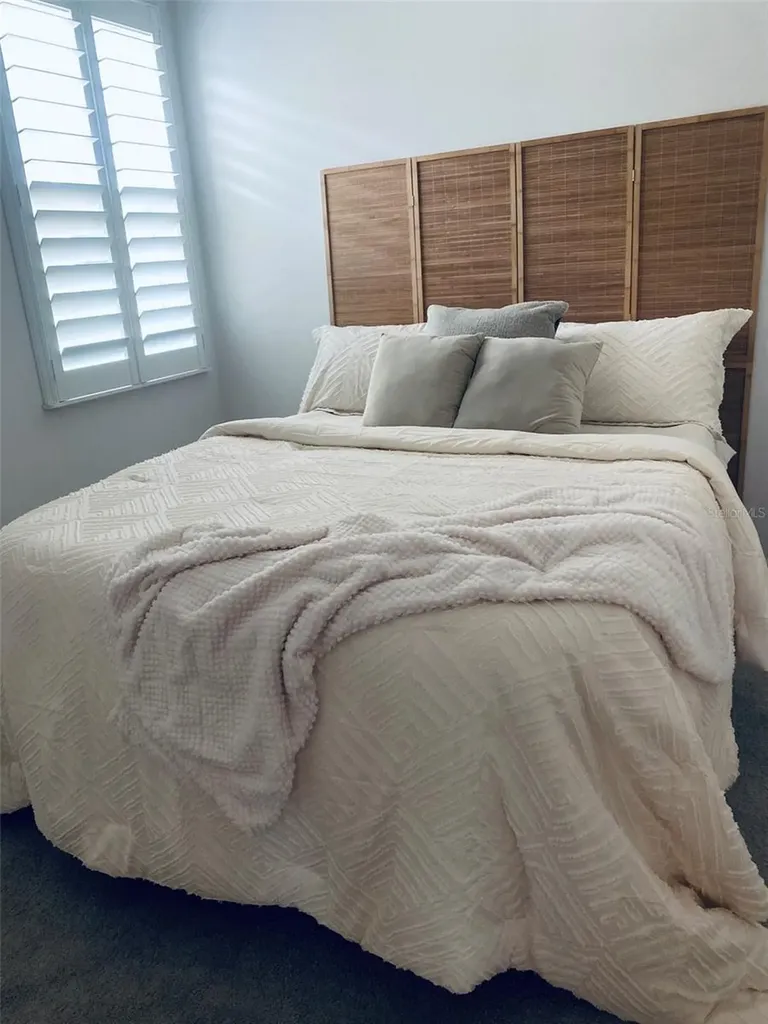 724 Winterside Drive Apollo Beach FL 33572