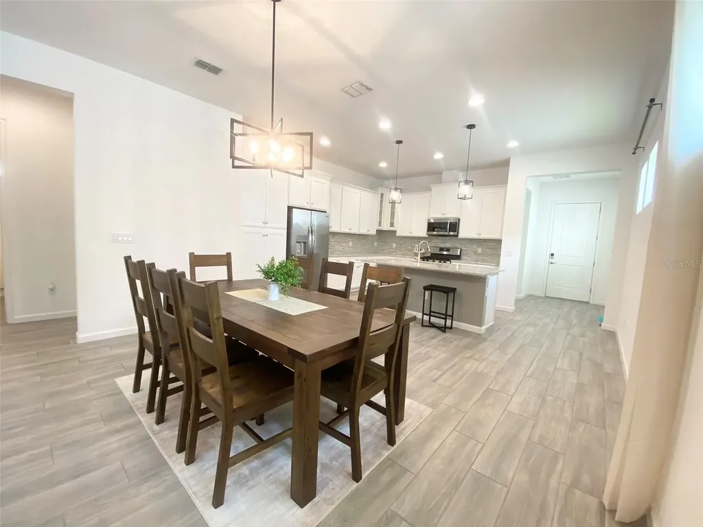 724 Winterside Drive Apollo Beach FL 33572