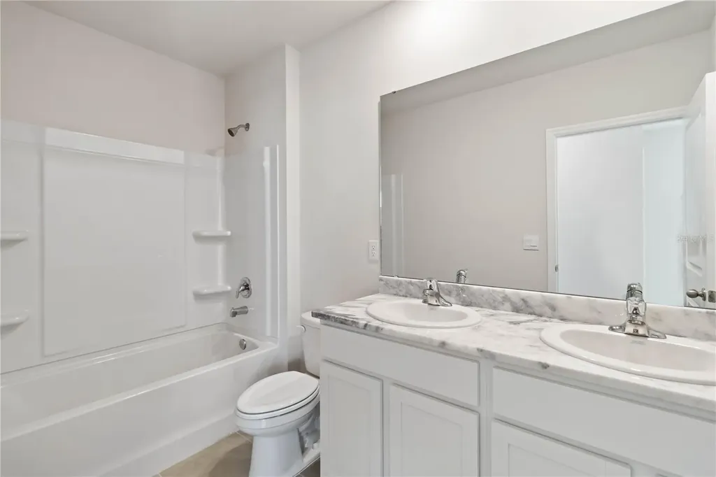 3394 Hilltop Circle Bradenton FL 34211