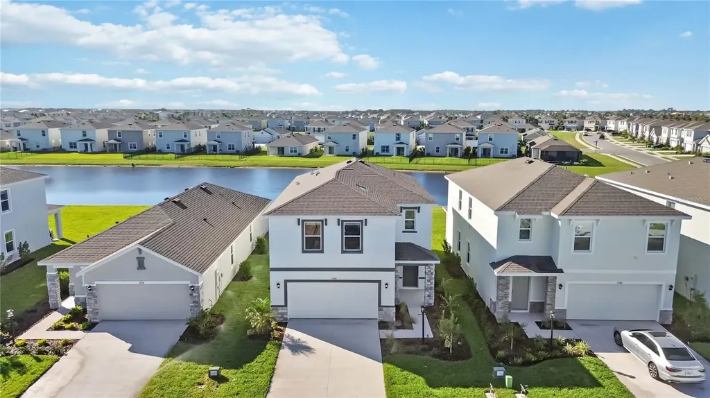 3394 Hilltop Circle Bradenton FL 34211