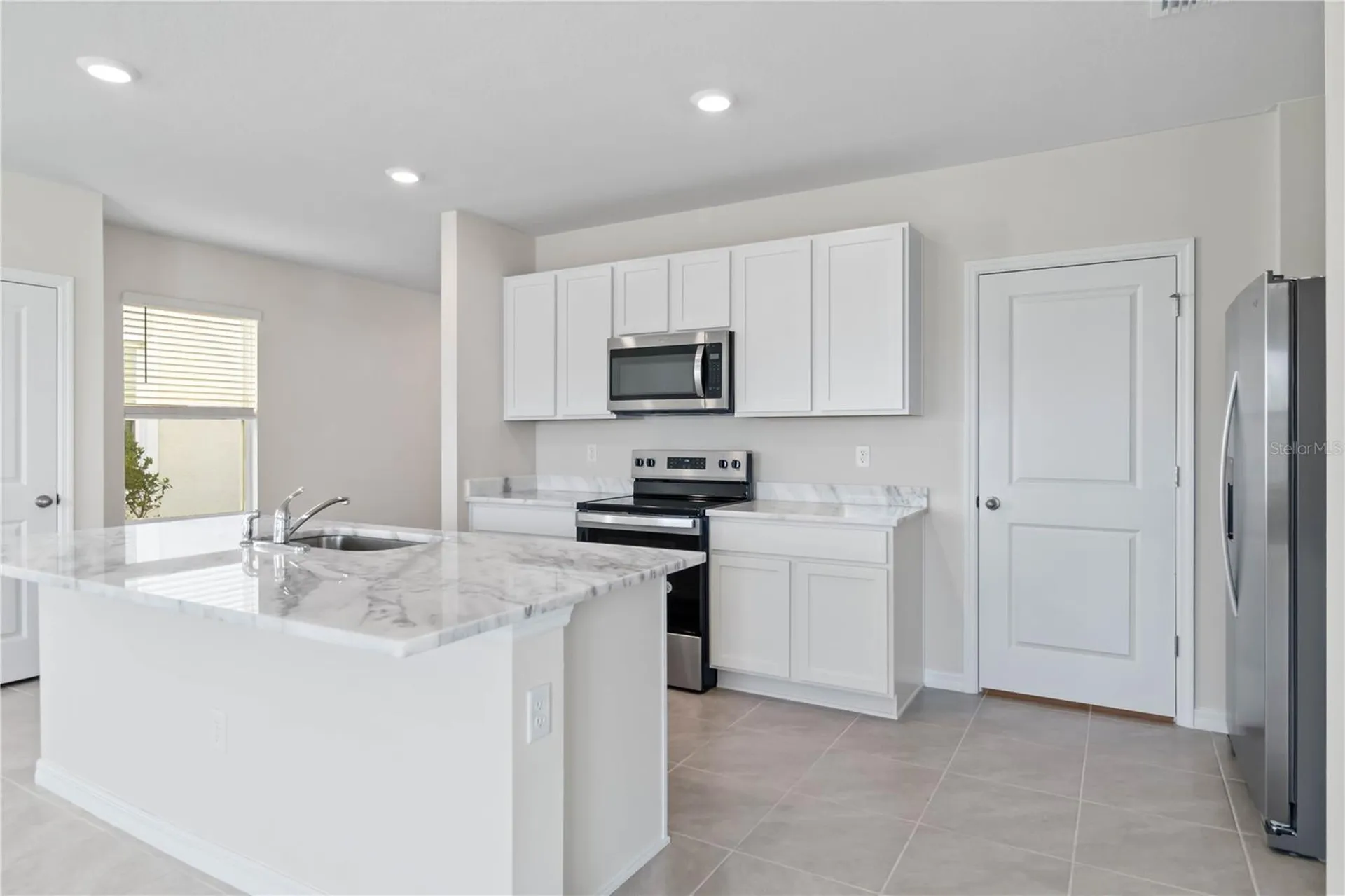 3394 Hilltop Circle Bradenton FL 34211