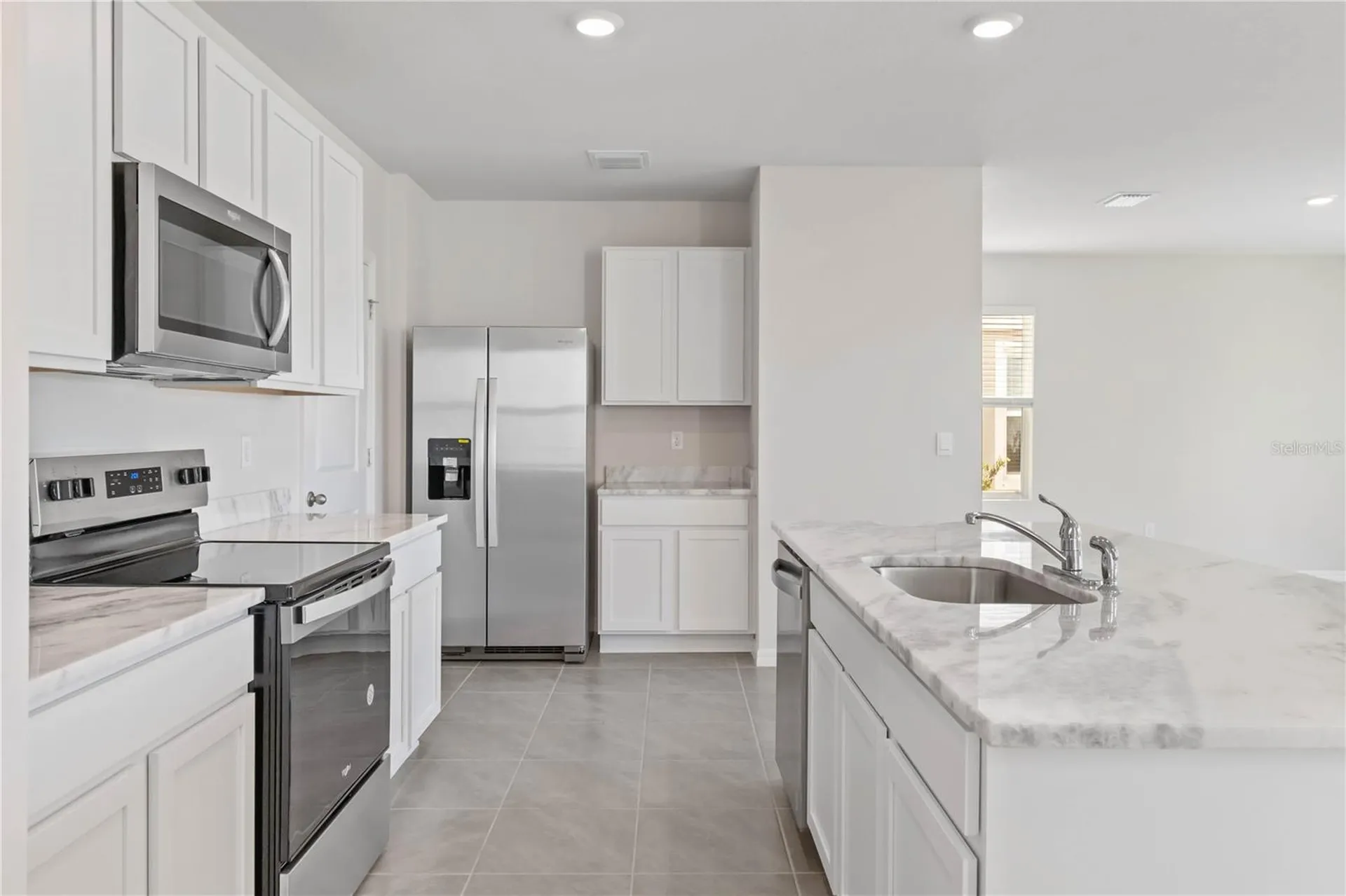 3394 Hilltop Circle Bradenton FL 34211