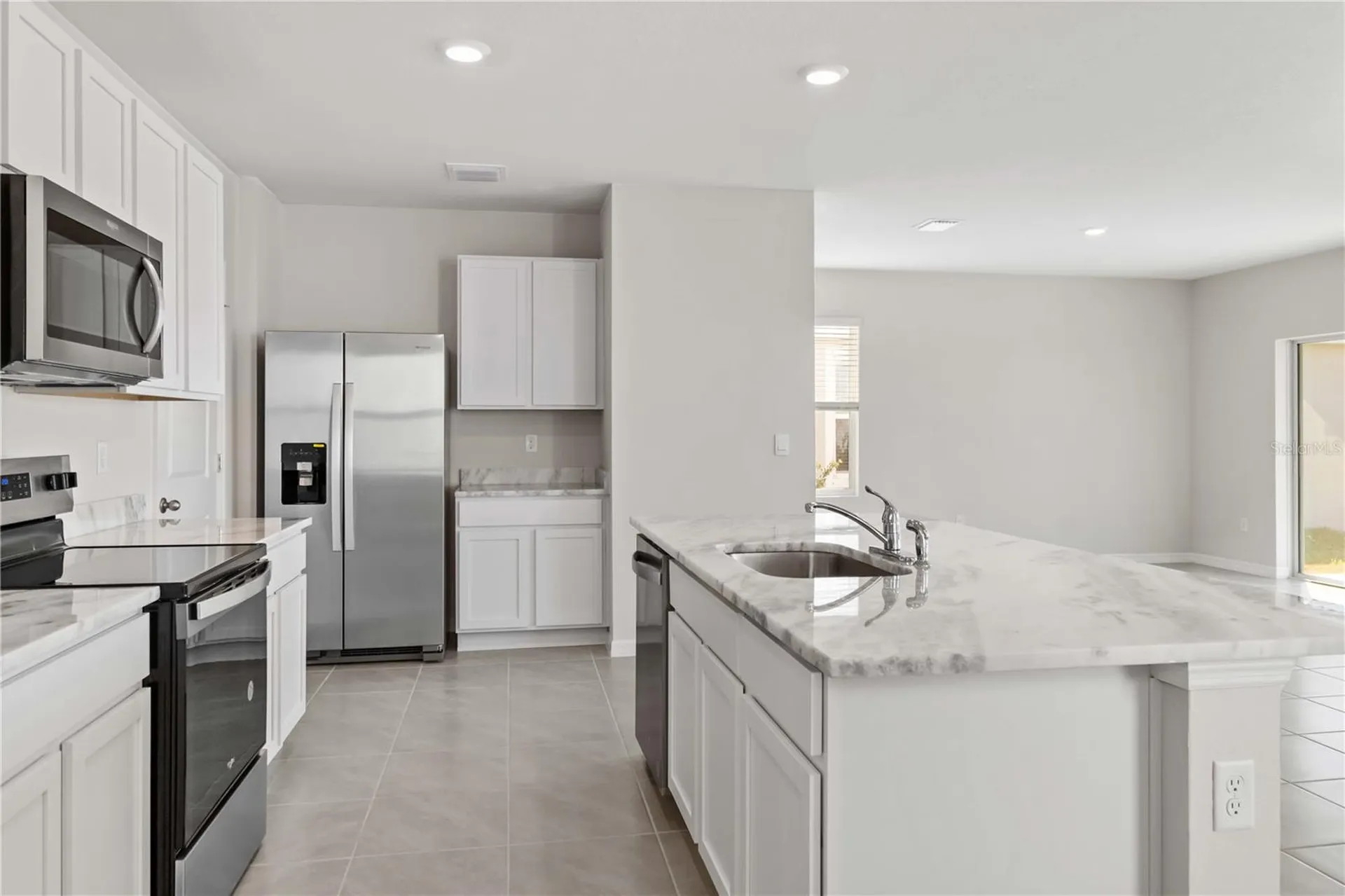 3394 Hilltop Circle Bradenton FL 34211