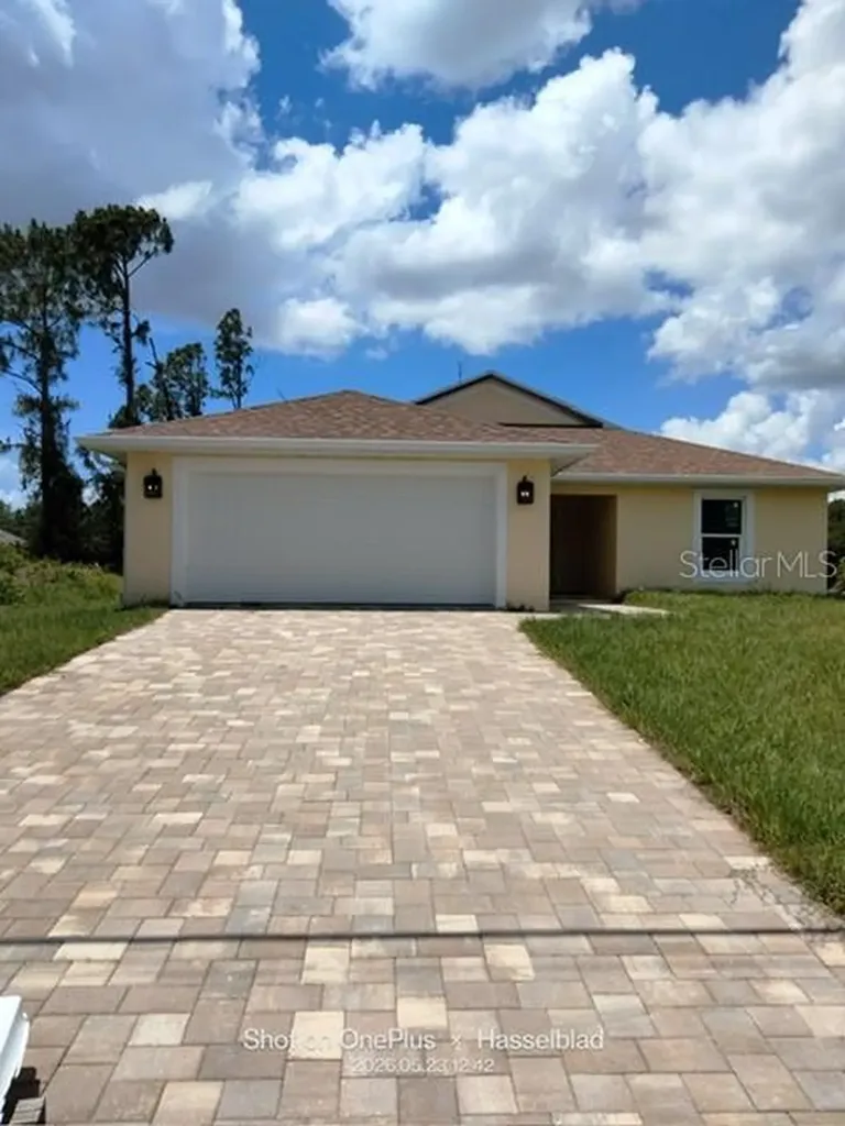 5859 Farmington Avenue North Port FL 34288