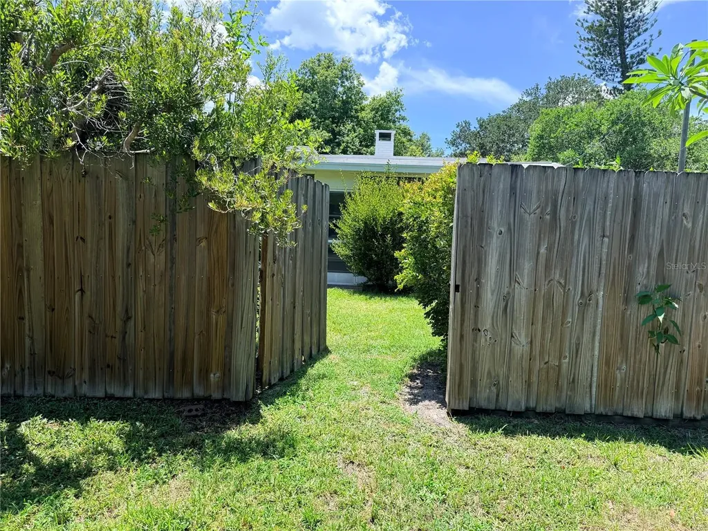1479 S Evergreen Avenue Clearwater FL 33756