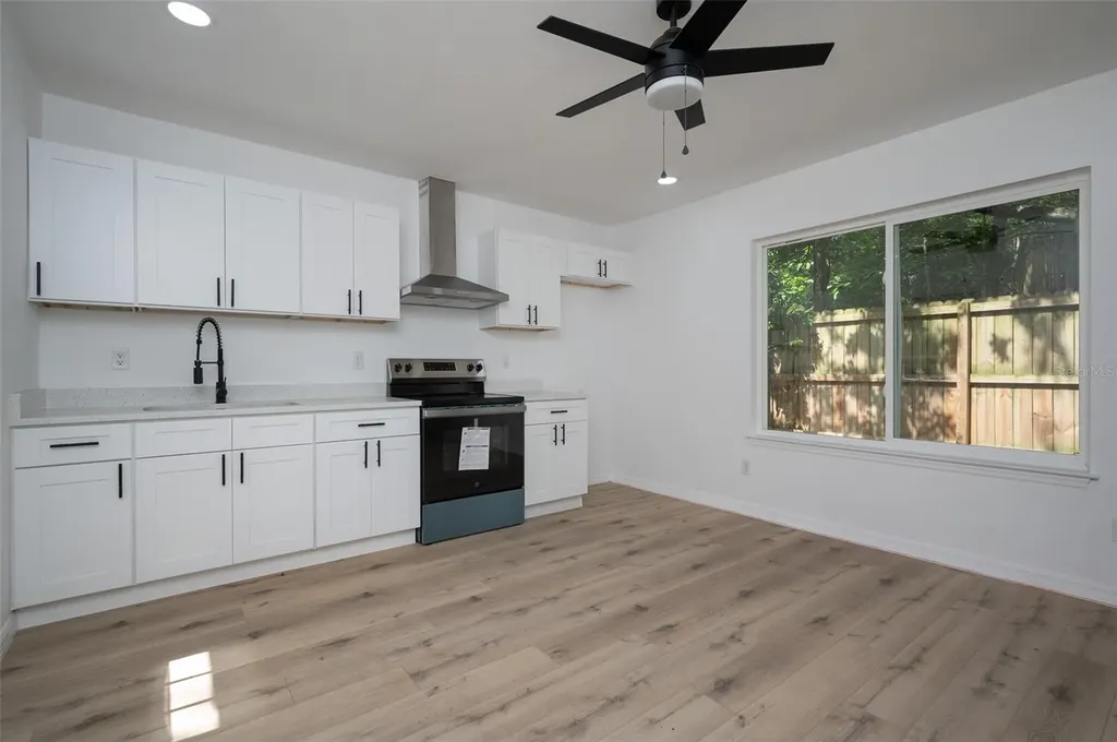 1935 NW 33rd Avenue Gainesville FL 32605