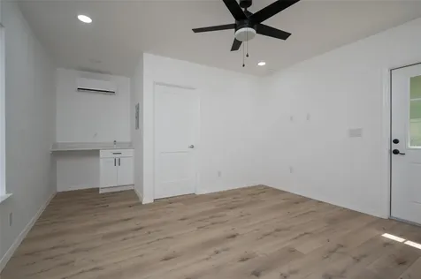 1935 NW 33rd Avenue Gainesville FL 32605