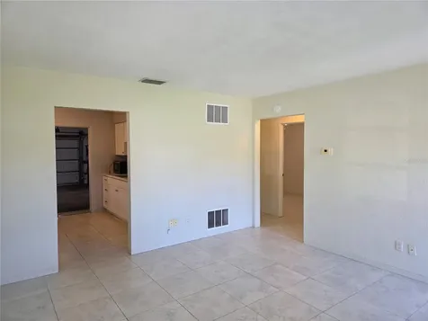 5330 11th Avenue N St Petersburg FL 33710