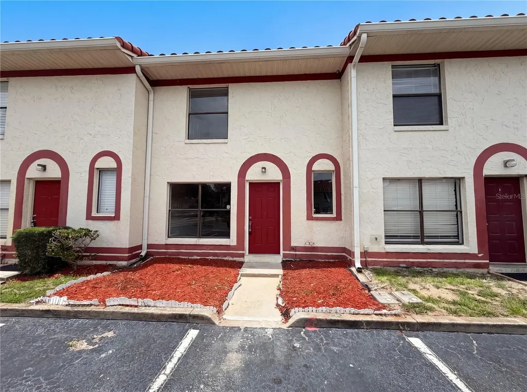 1602 Little Falls Circle Orlando FL 32807