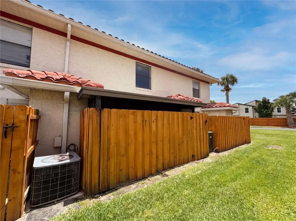 1602 Little Falls Circle Orlando FL 32807