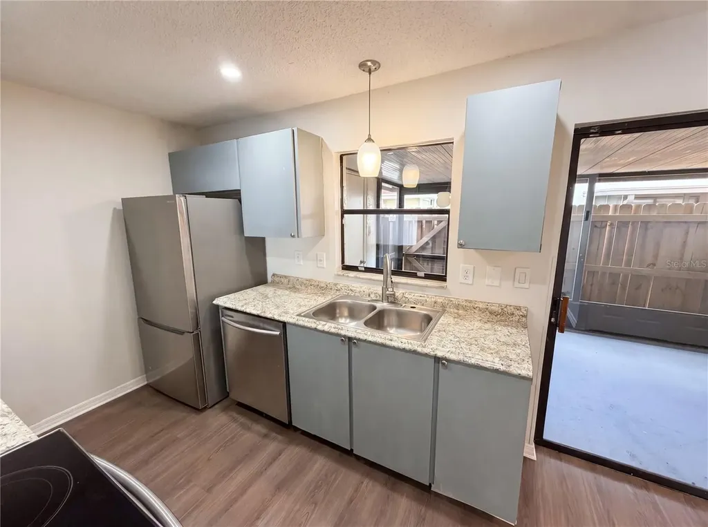 1602 Little Falls Circle Orlando FL 32807