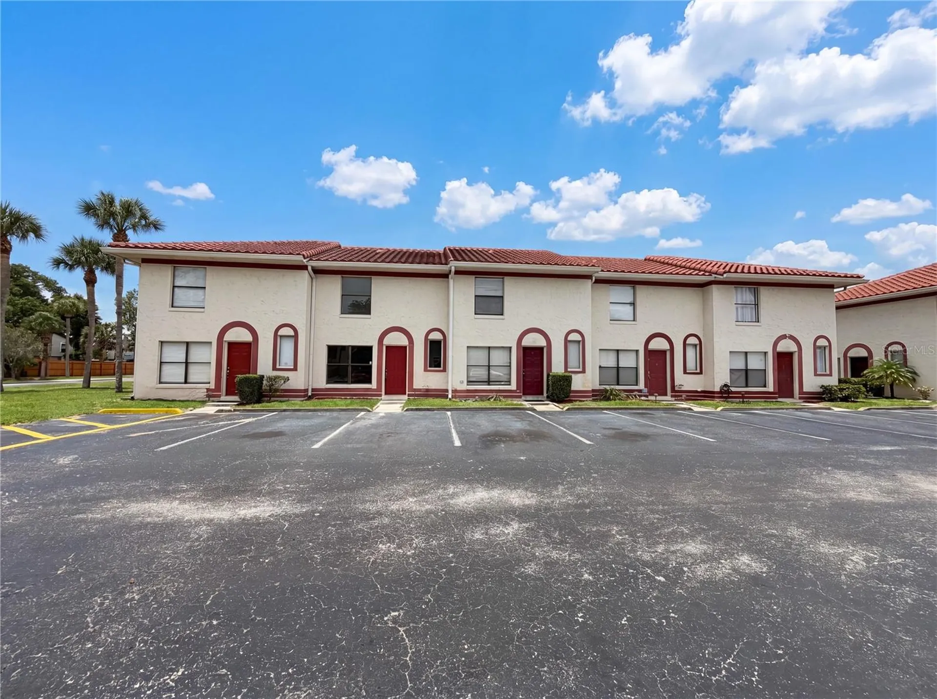 1602 Little Falls Circle Orlando FL 32807